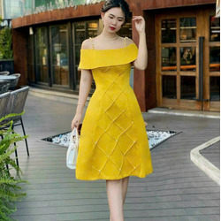 Đầm Xòe Trễ Vai Kết Hạt Đan Eo Dễ Thương